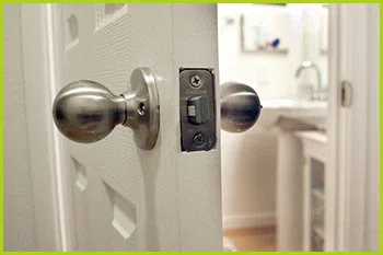 Expert Locksmith Services Annandale, VA 703-570-4214 Expert Locksmith Services Annandale, VA 703-570-4214 - 14-unlock-door