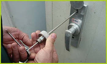 Expert Locksmith Services Annandale, VA 703-570-4214 Expert Locksmith Services Annandale, VA 703-570-4214 - 15-emergency-locksmiths